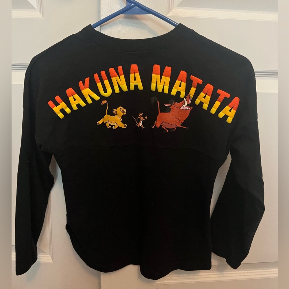 Disney Parks Spirit Jersey The Lion King Hakuna Matata Black Shirt Size Youth M